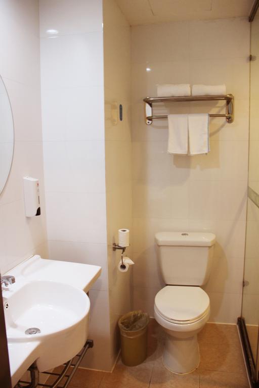 Hanting Express Qingdao Yanan Third Road Room photo